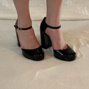 Madden girl patent heels Sz 8